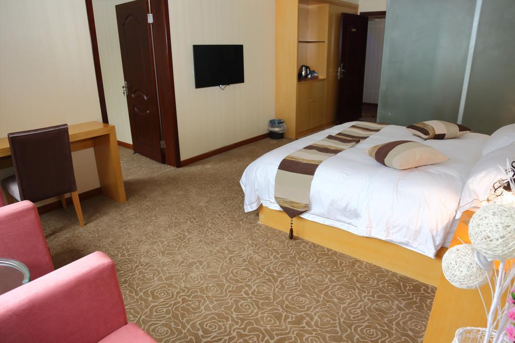 Panshan Tingquan Tuwo Holiday Resort 乐山 客房 照片