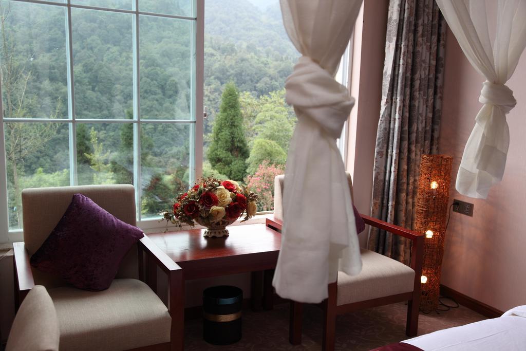 Panshan Tingquan Tuwo Holiday Resort 乐山 客房 照片