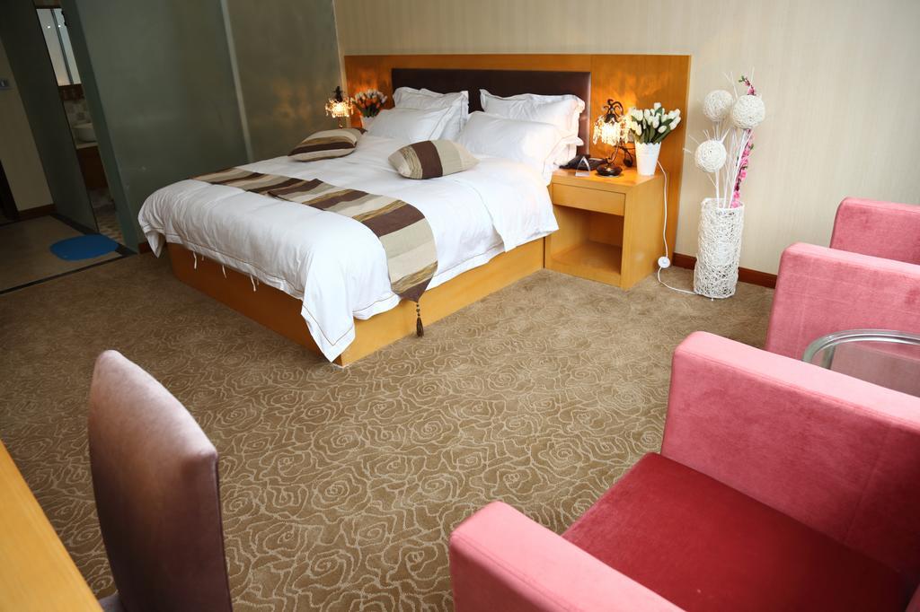 Panshan Tingquan Tuwo Holiday Resort 乐山 客房 照片