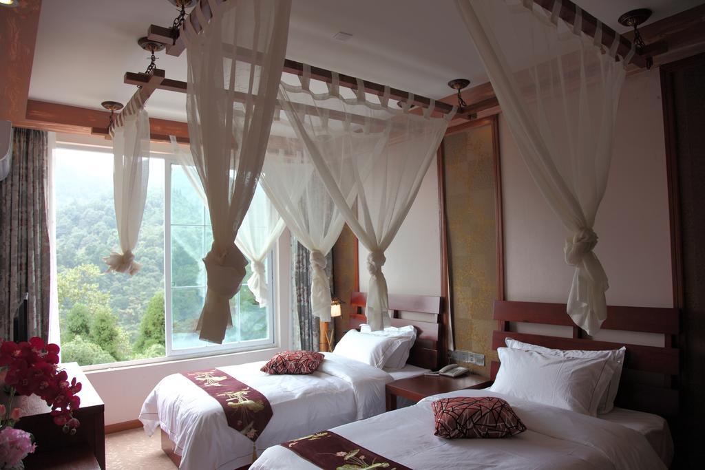 Panshan Tingquan Tuwo Holiday Resort 乐山 客房 照片