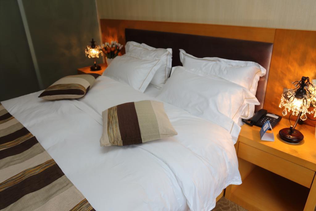 Panshan Tingquan Tuwo Holiday Resort 乐山 客房 照片