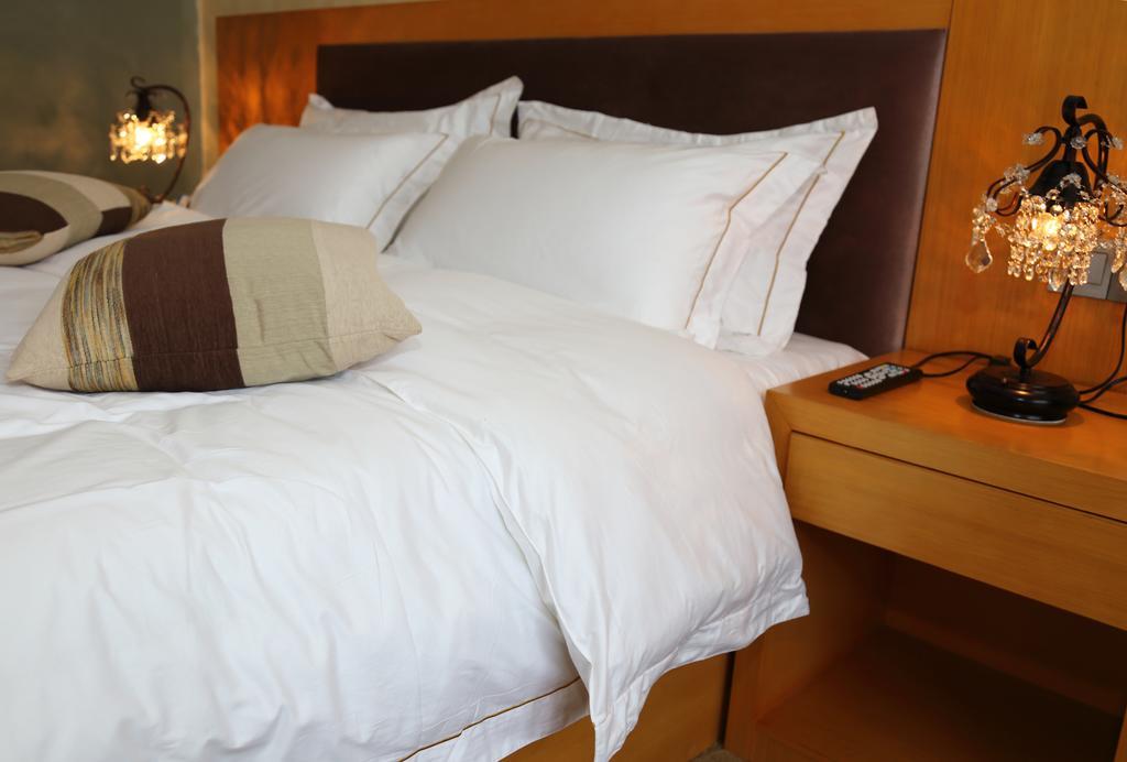 Panshan Tingquan Tuwo Holiday Resort 乐山 客房 照片