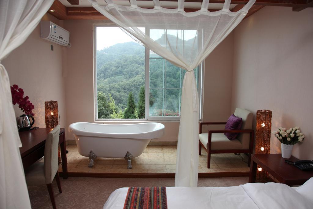 Panshan Tingquan Tuwo Holiday Resort 乐山 客房 照片