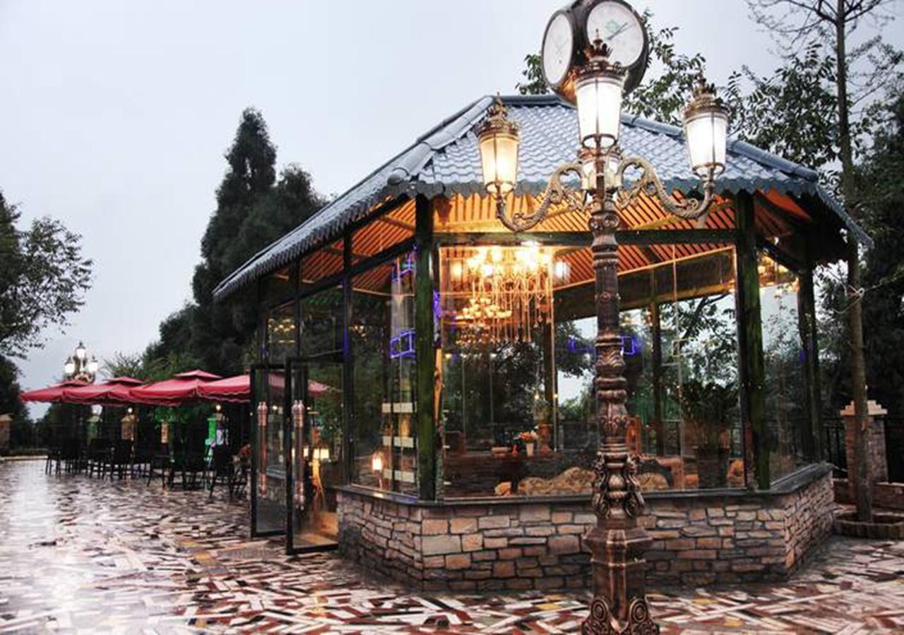Panshan Tingquan Tuwo Holiday Resort 乐山 外观 照片